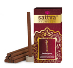 Indiase sandelhout pilaar wierookstokjes (10 stuks) 20 g - Sattva (Ayurveda)